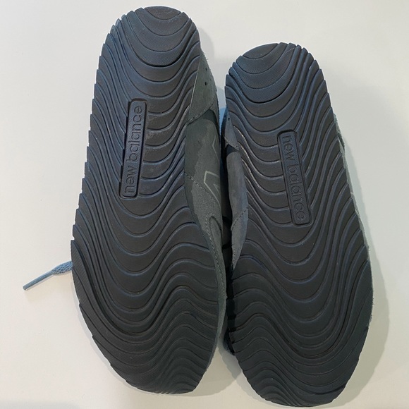 New Balance Grey Blue Suede Size 7 EUC - Picture 5 of 6